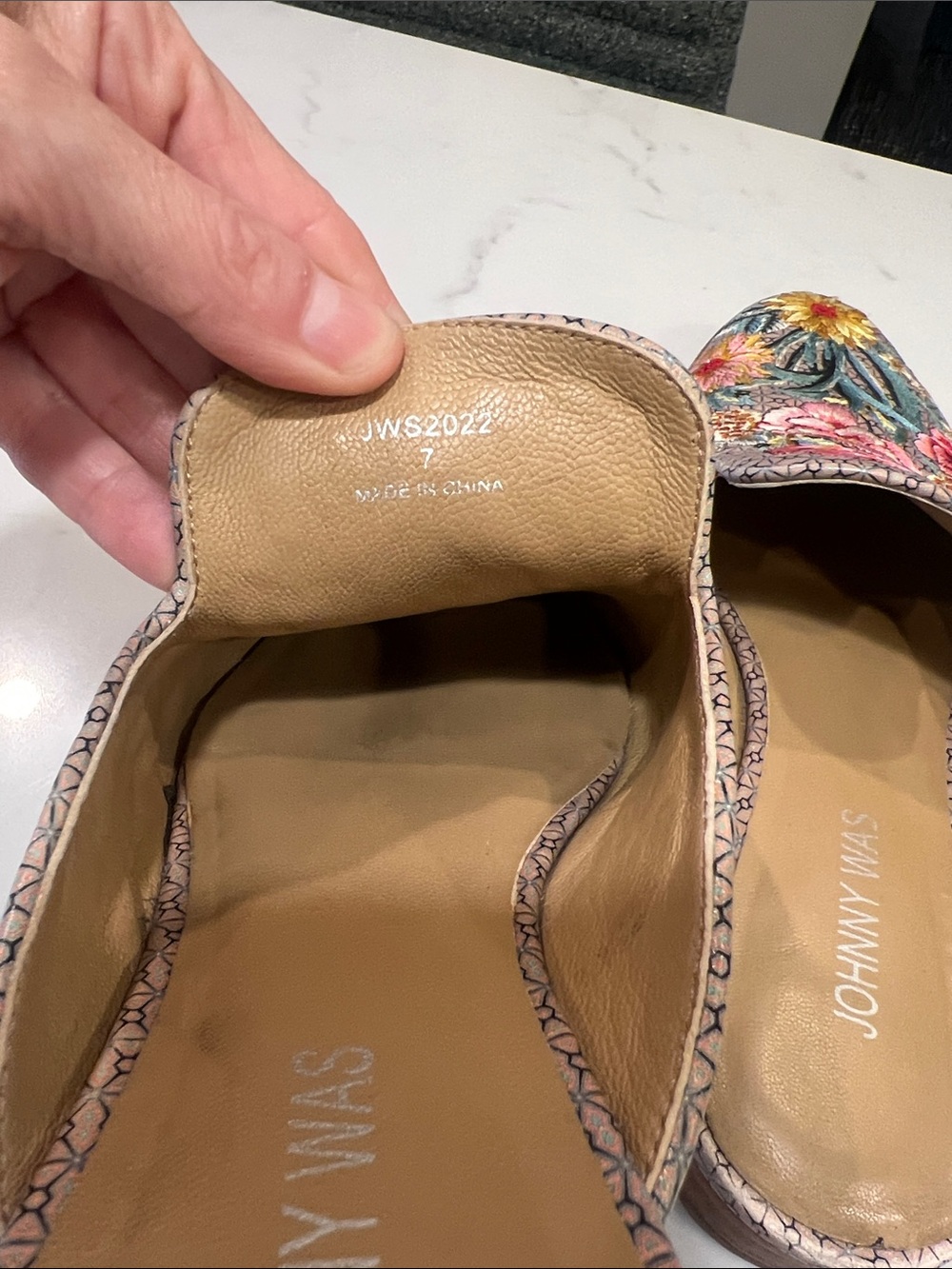 Johnny Was Jenna embroidered leather mule slides Sz 7 - Picture 5 of 8